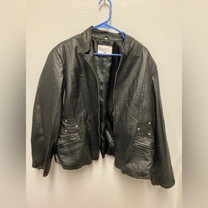 Pamela McCoy Collections Plus Size 2X Black Leather Jacket.